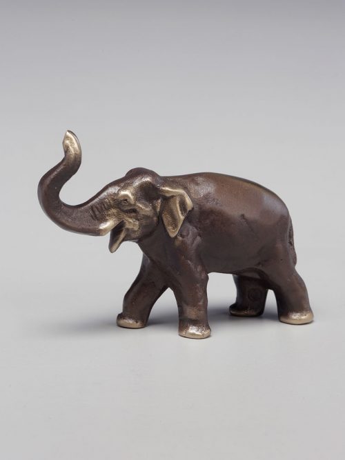 Bronze elephant sculpture handcrafted by Scott Nelles.