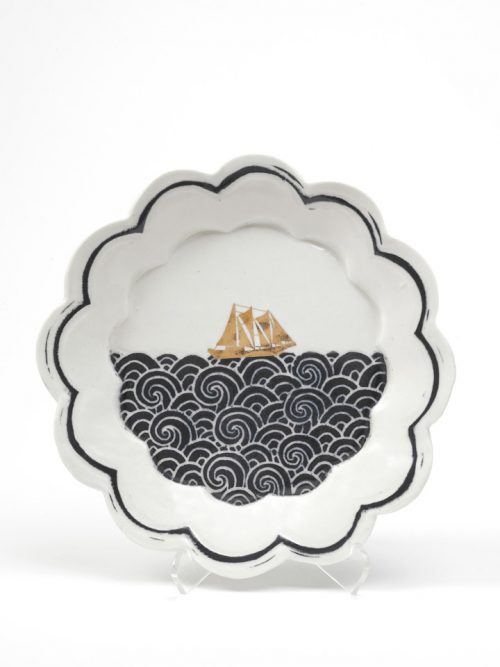 Porcelain dessert plate with a sailing ship handmade by Anja Bartels.