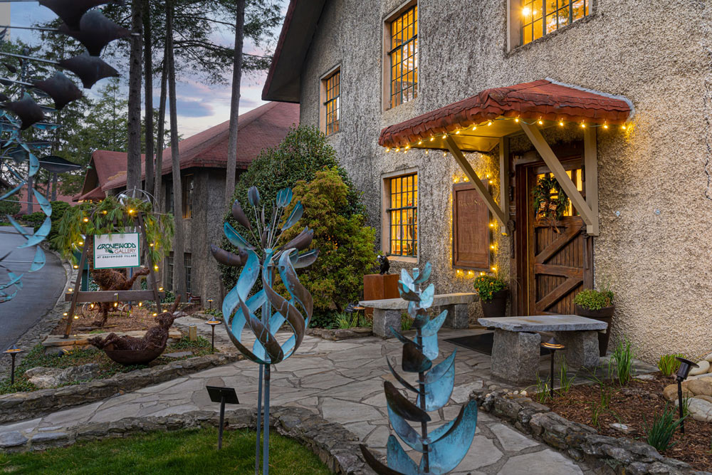 Exterior photo of Grovewood Gallery during their Holiday Sip & Shop event.